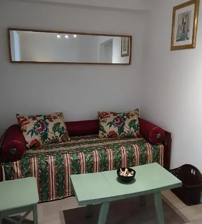 Lxroller Alcantara Riverside Apartment *